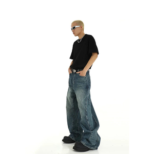 Jean en denim délavé coupe large pour homme, taille haute, style streetwear, en coton, idéal pour l'automne - Product Image 2