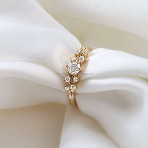 Diamantes naturales cultivados en laboratorio Anillos de boda hechos a mano con certificación IGI Diseños personalizados unisex chapados en oro Pedido mínimo bajo - Product Image 1