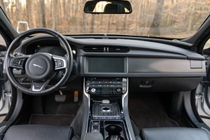 2018 Jaguar X-F Sport Brake S - Product Image 3