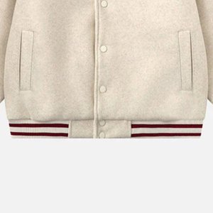 เสื้อแจ็คเก็ตวาร์ซิตี้สีครีมและสีแดงเลือดหมูคุณภาพสูงสำหรับผู้ชาย ติดกระดุม สไตล์พรีปปี้ เหมาะสำหรับใส่ในฤดูใบไม้ร่วง ทรงปกติ ผลิตจากผ้าขนสัตว์และโพลีเอสเตอร์ - Product Image 5