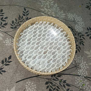 Juego de bandejas de ratán tejidas a mano de alta calidad con incrustaciones de nácar, opción asequible para presentación moderna en el hogar - Product Image 3