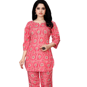 Ensemble coordonné rose imprimé pour femme en poly-rayonne, 2 pièces, col rond, respectueux de l'environnement, survêtement pour femme, vente en gros, fabricant en vrac - Product Image 1