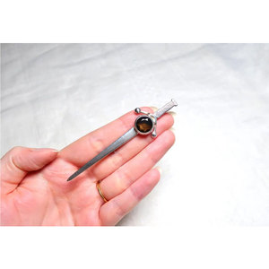 Pin de Kilt Escocés Vintage Grande de Plata de Ley con Cuarzo Ahumado, Espada Claymore, Accesorio Decorativo Antiguo Escocés - Product Image 2