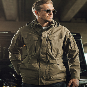 Chaqueta Softshell Negra de Alta Calidad en Oferta, Impermeable, de Poliéster, con Dos Bolsillos Cruzados y Múltiples Bolsillos - Product Image 2