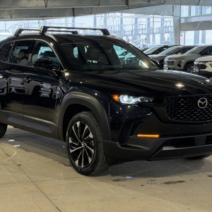Mazda CX-50 Hybrid Premium Plus AWD SUV de luxe 2026 avec transmission automatique et sièges en cuir - Product Image 1
