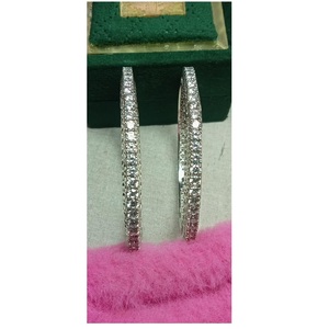 Bracelet jonc en moissanite très demandé pour femmes, bijoux fins avec pierres à taille brillante, disponible au meilleur prix - Product Image 1