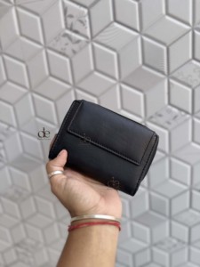 กระเป๋าสตางค์หนังแท้พรีเมียม ป้องกัน RFID ความจุเยอะ ดีไซน์บางเฉียบ ใส่บัตรได้เยอะ ใส่เงินสด ใส่บัตรประชาชน - Product Image 5