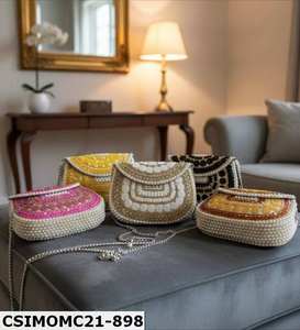 Pochette élégante moderne vintage, sac à bandoulière ethnique en métal poli antique avec sculpture en mosaïque, idéal pour les soirées - Product Image 6