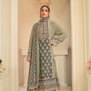Ensemble haut et palazzo en soie crêpe naturelle imprimée de qualité supérieure, avec travail manuel et dupatta Gota Patti de créateur, prix de gros par Royal Export - Product Image 6