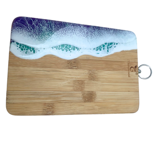 Planche à découper en bambou Thaewood avec design vague océanique en résine, style côtier, accessoire de cuisine fait main, forme rectangulaire - Product Image 3