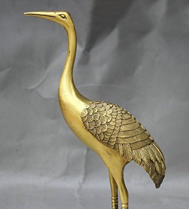 Figurine d'Oiseau Grue en Métal avec Base en Tortue, Statue Animale Décorative pour la Maison et le Bureau - Product Image 2