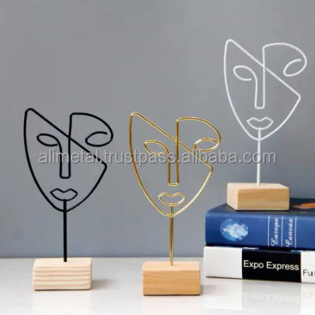 Metal Face Ornament Modern Abstract Face Statue Office Desktop Sculpture Decorative Table Statue Home Decor for Living Room