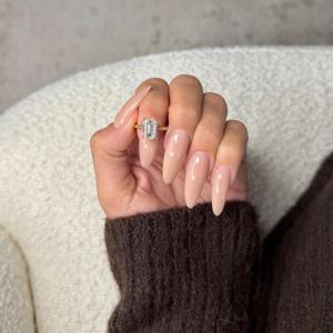 Anillo Solitario de Diamante Cultivado en Laboratorio con Corte Esmeralda de 3 Quilates _ Certificado IGI D-VVS2 _ Anillo de Compromiso de Oro Amarillo de 14k - Product Image 1