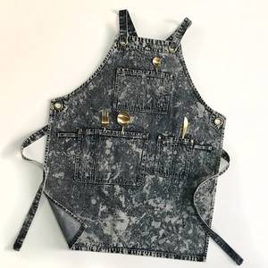 Tablier de barman professionnel avec poches, logo personnalisé, sangle en cuir réglable, uniforme léger en toile de luxe - Product Image 2