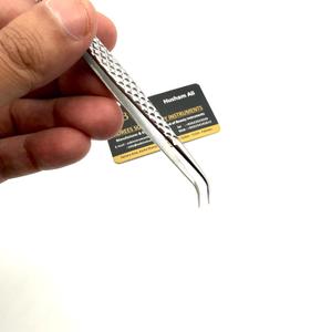 Pinzas de Aislamiento Curvas Largas para Extensión de Pestañas, Plateadas, Curvas, de Alta Precisión, con Patrón de Diamante, de Acero Inoxidable - Product Image 3
