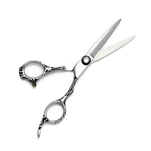 Ciseaux de coiffure 6'' en acier inoxydable JP, ensemble de ciseaux de barbier professionnels pour la coupe de cheveux, avec sac inclus - Product Image 3