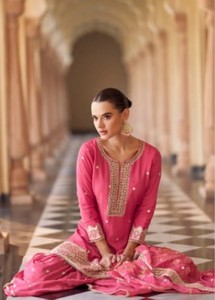 Traje de Chinon Bordado Listo para Usar, Largo hasta el Suelo, con Trabajo de Espejos para Mujer, Ropa Tradicional India y Pakistaní para Bodas - Product Image 1
