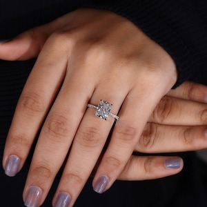 แหวนแต่งงานเพชรโมอิสซาไนต์ VVS ทรงเรเดียนท์คัท ทรงกลมบริลเลียนท์คัท เพชรโมอิสซาไนต์ VVS เครื่องประดับชั้นดี แหวนเพชรรับรองโดย IGI - Product Image 5