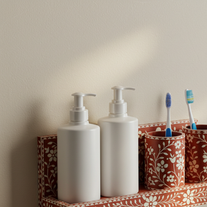 Organizador de Baño Artesanal con Incrustaciones Florales en Hueso, Estante de Vanidad Montado en la Pared con Dispensadores Dobles de Jabón y Portacepillos de Dientes - Product Image 3