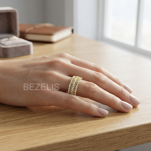 Anillo de Diamantes Cultivados en Laboratorio, Oro Rosa, Triple Hilera, Diseño de Autor, Certificado IGI, Anillo de Boda de Oro Amarillo, Elegante y Contemporáneo - Product Image 3