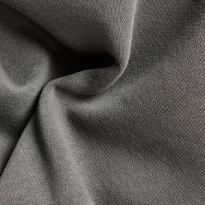 Sudaderas con capucha para hombre, cómodas y en varios tamaños, desde Small hasta Extra Large, disponibles a precios competitivos. - Product Image 5