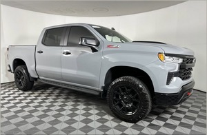 Chevrolet Silverado 1500 LT Trail Boss Usada, Año 2024 - Product Image 2