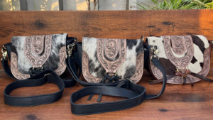 Sıcak satış kadın Bohemian dana kürk Handtooled deri askılı çanta lüks özel naylon çiçek baskı dekorasyon logosu çanta - Product Image 3