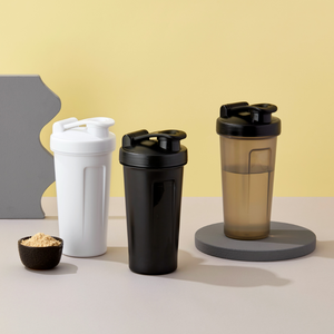 Bottiglia d'Acqua in Plastica Personalizzabile con Logo, 690ml, Riutilizzabile, Ecologica, Senza BPA, per Bere Direttamente, Antigoccia - Product Image 3