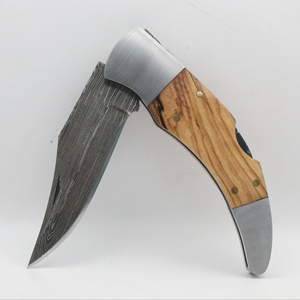 Couteau pliant en acier Damas, couteau utilitaire haut de gamme pour l'extérieur, lame en acier à motifs, poignée confortable, design pliable, vente en gros - Product Image 4