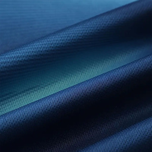 Conjunto de Camiseta de Fútbol Sublimada con Degradado Azul para Hombre, Manga Corta, Cuello en V, Absorbe la Humedad, Ajuste Atlético, Uniforme de Fútbol - Product Image 4