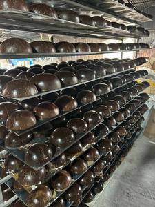 Vente en gros de bols en coquille de noix de coco gravés artisanallement, durables, uniques, polis, écologiques, avec des détails fins - Product Image 6