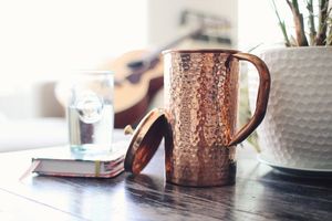Ensemble de bien-être en cuivre inspiré de l'hôtellerie, avec verres, fournisseur en gros d'exportation en Inde - Product Image 4