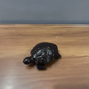 Escultura Moderna de Tortuga en Aluminio con Acabado Marrón para Decoración del Hogar en Diwali - Product Image 1