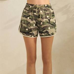 Conjunto de camiseta y pantalones cortos de manga corta con estampado de lunares y camuflaje para mujer, cuello redondo, corte holgado, informal, para verano, con cordón - Product Image 3