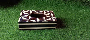 Boîte distributrice de mouchoirs en résine de qualité supérieure avec accent perlé, dessus de table élégant, coiffeuse et accessoire de salon - Product Image 2