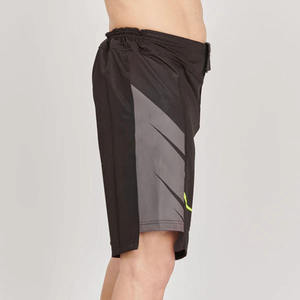 Pantalones Cortos Bermuda para Hombre, Color Verde Oliva, Estampado Geométrico, Franja Lateral Negra, Secado Rápido, Cintura Elástica, Estilo Casual Deportivo, Talle Medio, Tejido de Punto - Product Image 1