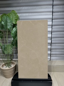 Azulejo Cerámico BEL AIR EARTH de Alta Demanda, Acabado Mate, Revestimiento de Pared y Piso de Lujo, Diseño Interior Moderno, Disponible para la Venta - Product Image 3