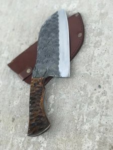 Couteau de boucher artisanal en acier à haute teneur en carbone avec manche en bois et étui en cuir véritable pour la cuisine, le camping et les activités de plein air - Product Image 2