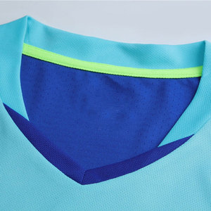 Uniforme de Fútbol Transpirable con Logotipo Personalizado, Servicio OEM, Múltiples Tallas y Colores para Escuelas, Clubes y Equipos Profesionales - Product Image 3