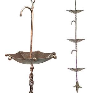 Une présence décorative transforme la pluie en une chaîne de performance naturelle qui célèbre le mouvement de la gravité sous forme visible. - Product Image 4