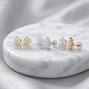 Boucles d'oreilles clous en diamant taille poire, or massif 18 carats, certifiées GIA, couleur D naturelle VS1, style classique pour femme, idéales pour les fiançailles - Product Image 4
