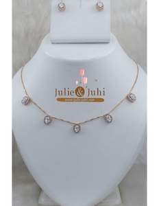 Colgante de Oro Sólido de 18K Real para Mujer, Joyería Premium con Acabado Pulido, Forma Clásica, Encanto Atemporal, Ideal para Fiestas - Product Image 2