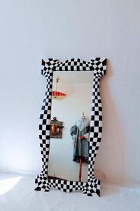 Luxury Eco-Friendly <b>Rectangle</b> Handcrafted Resin <b>Mirror</b> Frame with Intricate Floral Carving for Hallway Wall Decor - Product Image 3