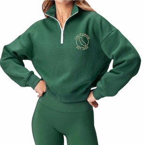 Sweat-shirt personnalisé pour femme, vert, col montant, manches longues, logo Californie brodé, en molleton tricoté, pour l'automne - Product Image 1