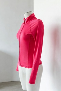 Veste de yoga respirante et durable pour femmes grandes tailles, de haute qualité, avec fermeture éclair intégrale, couleur unie, veste de fitness avec logo sur le devant, sans couture - Product Image 3