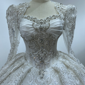 White Removable Sleeves Wedding <b>Dresses</b> Luxury Sleeveless Train Bridal Gowns Customized Logo Printing - Product Image 4