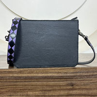 Nouveauté ARSHIYA ENTERPRISES Sac à bandoulière pour femme en cuir véritable à carreaux, design élégant, chaînes réglables, grande capacité