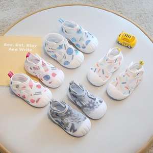 Chaussures d'été respirantes pour tout-petits, garçons et filles, à semelle souple antidérapante, sandales-chaussettes fonctionnelles pour jeunes enfants, OEM - Product Image 3