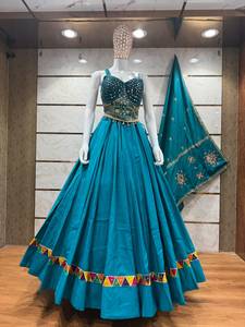 Lehenga Choli Tradicional Indio-Pakistaní para Mujer, Verde, Bordado, Largo hasta el Suelo, Corte Holgado, para Bodas - Product Image 5