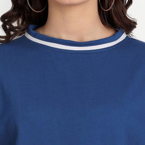 เสื้อสเวตเชิ้ตผู้หญิงแบบสวมหัว ผ้าเนื้อนุ่ม น้ำหนักเบา ออกแบบตามสั่งจากโรงงานโดยตรง สำหรับขายส่ง - Product Image 5